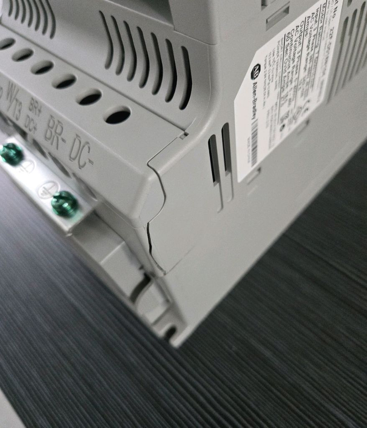 인버터 7.5kw/10hp 22F-D018N104 이미지