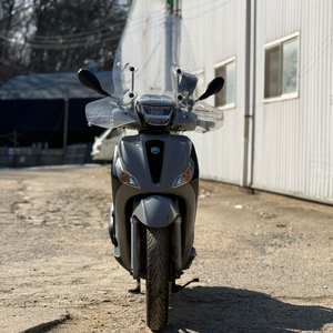 피오지아 메들리125 23년식 7만 저렴하게 판매합니다.