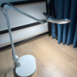 벤큐 WiT MindDuo LED스탠드