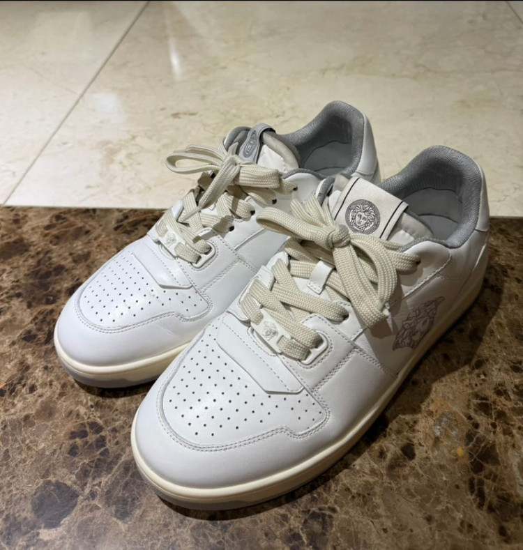 베르사체 레더 스니커즈 41(260)--6