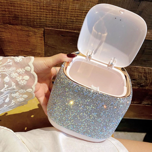 크리스탈 스퀘어 휴지통