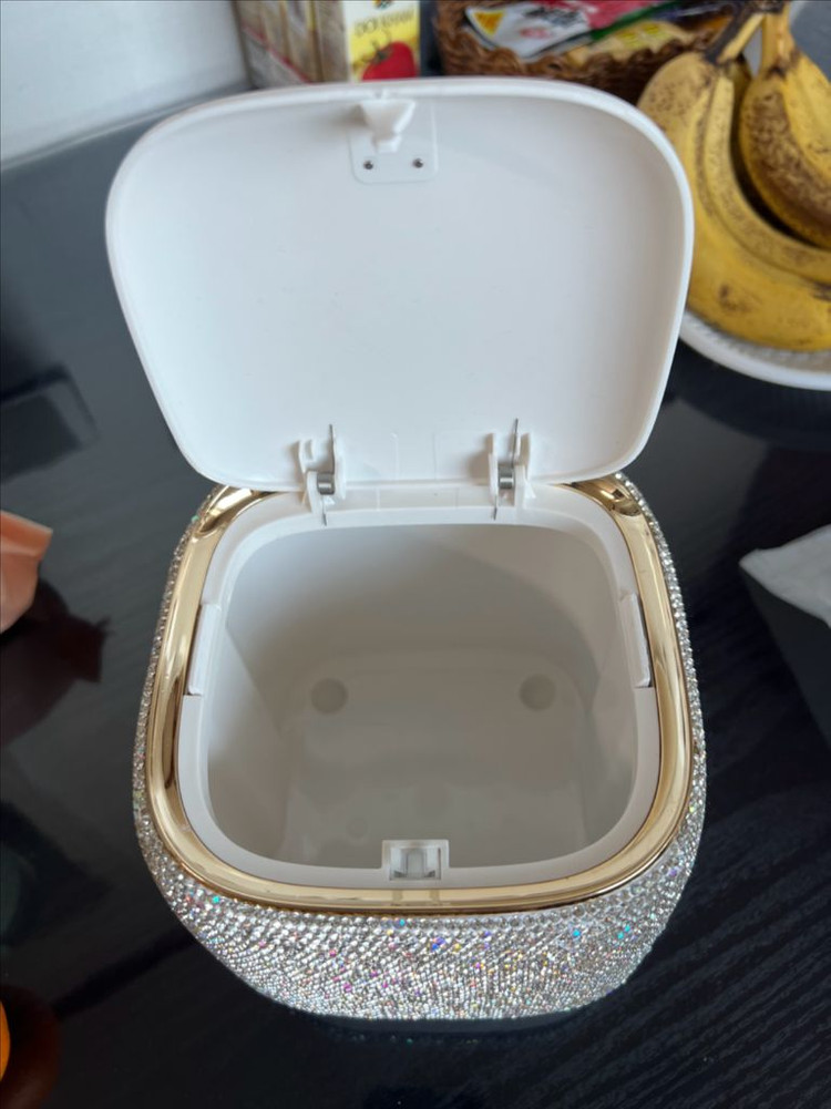 크리스탈 스퀘어 휴지통--2