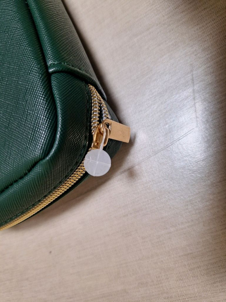 대한항공 그라프 파우치 판매합니다 . 이미지