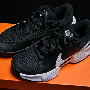 테니스화 240 나이키 GP 챌린지 프로 블랙 새상품