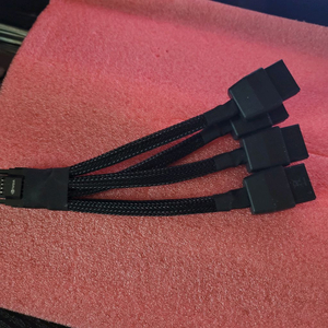 그래픽카드 연결케이블 rtx4090 이미지