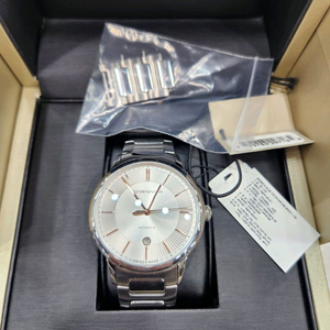 엠포리오 아르마니 스위스 메이드 오토매틱 시계입니다