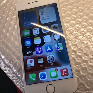 아이폰 7 32기가 화이트 90%