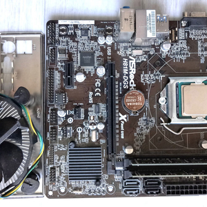 i5-4690(3.50GHz,4코어.4쓰레드)CPU+H81M-DGS ASRock메인보드+12GB RAM+CPU쿨러