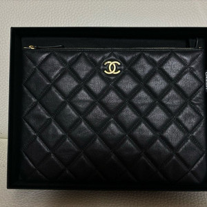 [미사용][정품]샤넬 CC로고 빈티지 클러치백 미디움