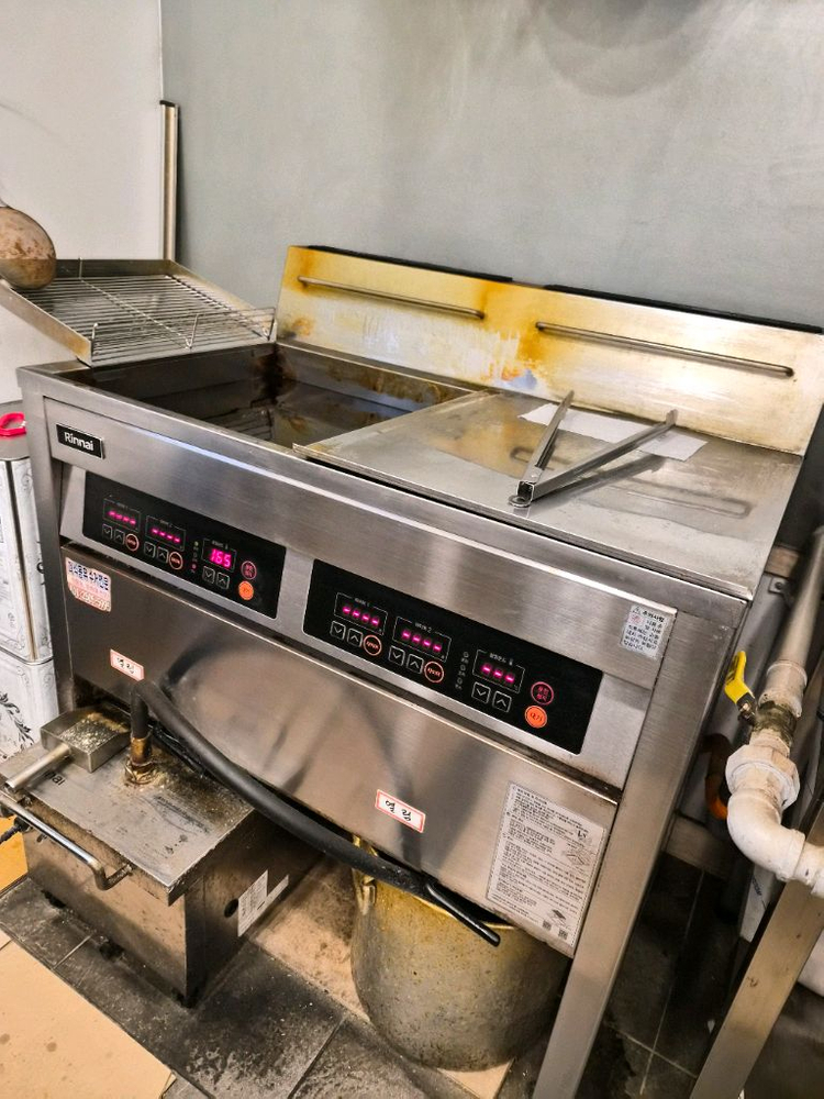 라셀르 숙성고 및 우성 냉장냉동고 린나이 튀김기--3