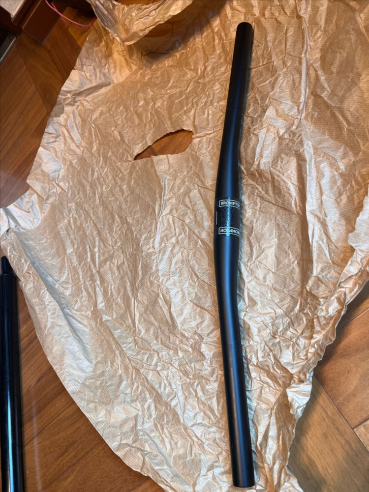 브롬톤 T라인 로우라이저 카본 핸들바(정품) 이미지