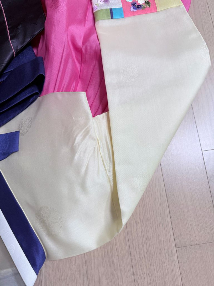 남여 한복세트 (속치마,꽃신,기타 포함) 이미지