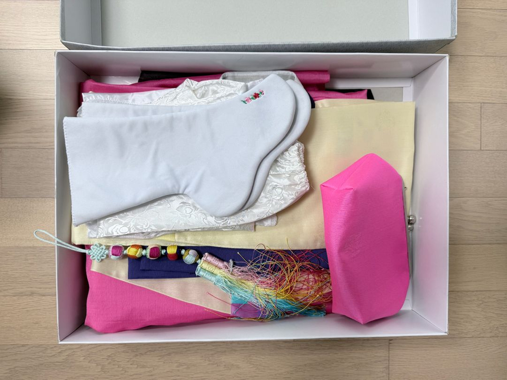 남여 한복세트 (속치마,꽃신,기타 포함) 이미지