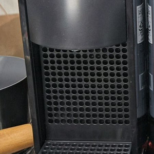 네스프레소 에센자 미니 판매합니다. 이미지