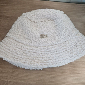 라코스테 양면 뽀글이 버킷햇 모자