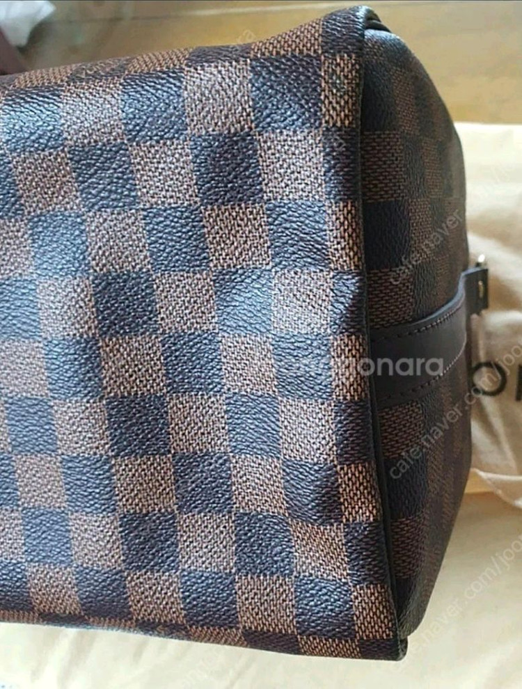 루이비통 반둘리에 이미지