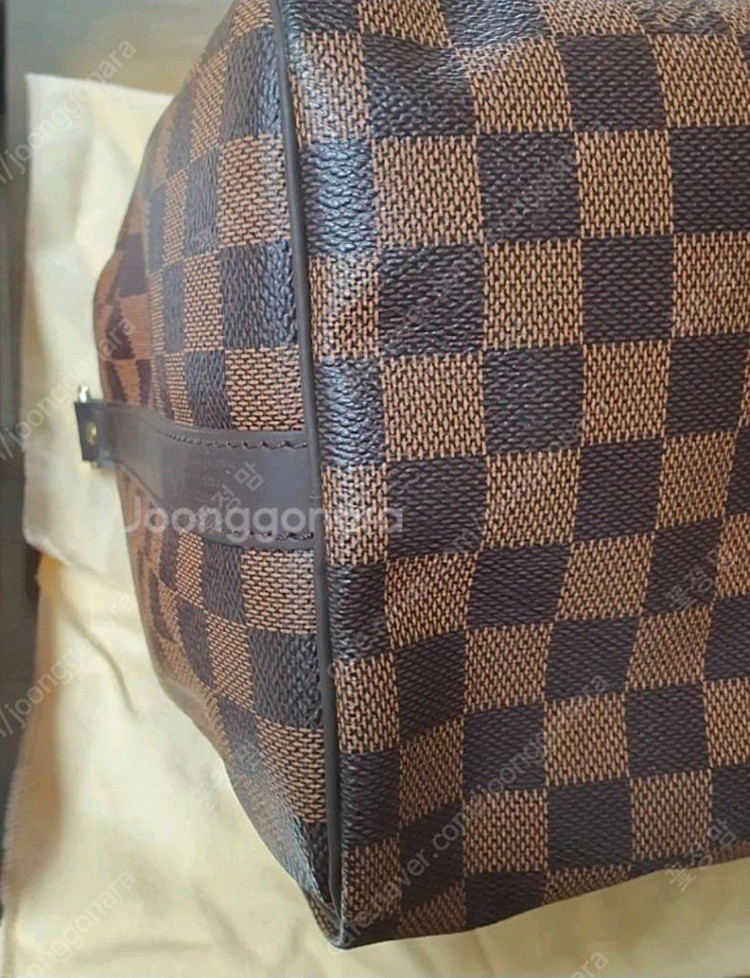 루이비통 반둘리에 이미지