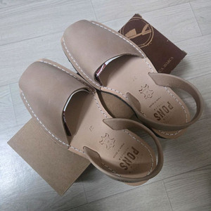 아바카 폰즈 샌들