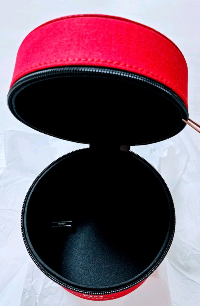 샤넬 레드까멜리아 여행용 파우치(새상품)ㅡ14--2