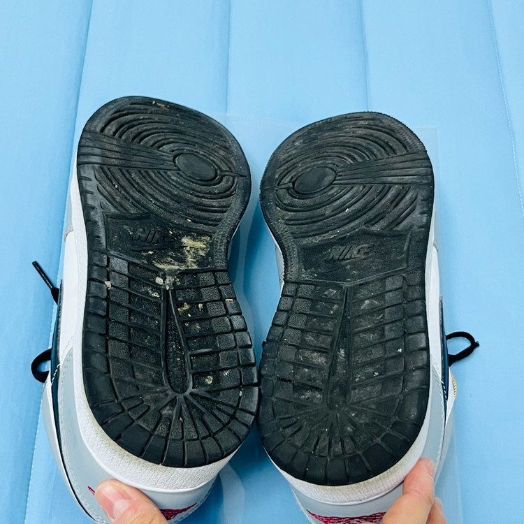 나이키 조던1 라이트 스모크 그레이GS 로우 스니커즈--5