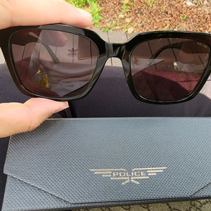 폴리스 선글라스 남녀공용 25년신상 새상품 정품 과롯데