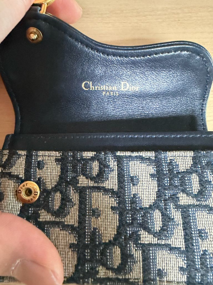 디올 오블리크 새들 카드지갑--1