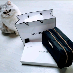 샤넬파우치 (새상품) + 덤(미니거울)ㅡ6