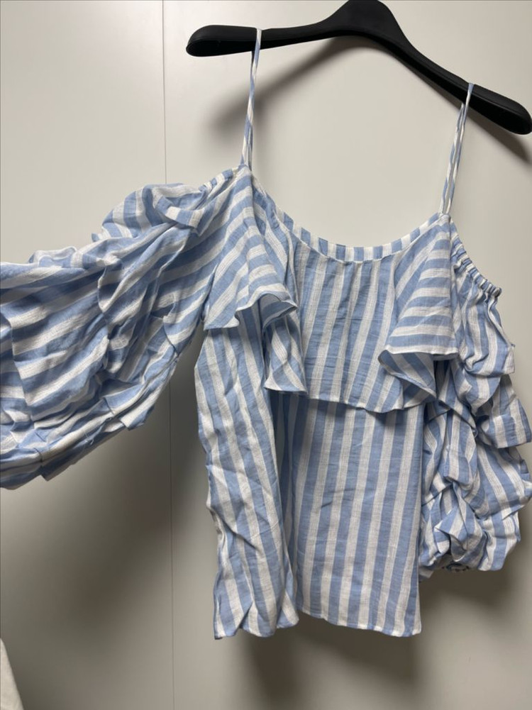 자라 스트라이프 오프숄더 블라우스 S사이즈 이미지