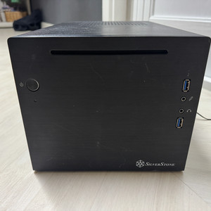 컴퓨터 본체 베어본 데스크탑 35만원 판매합니다.