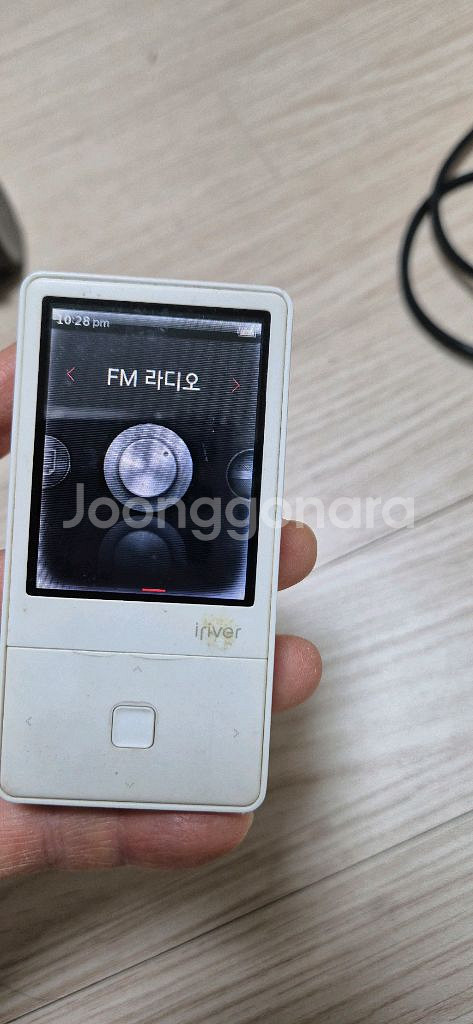 아이리버 MP3 플레이어 E100-4기가--2