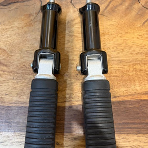 할리데이비슨 밀워키 소프트테일 동승자발판 브라켓 탠덤 발판 이미지