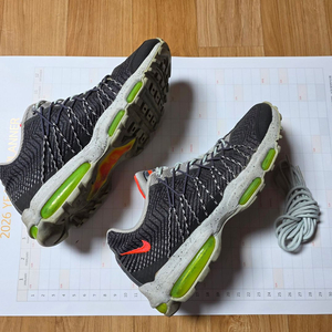 나이키 에어맥스 Nike Air Max 95 Ultra JCRD "Night Silver" 749771-006