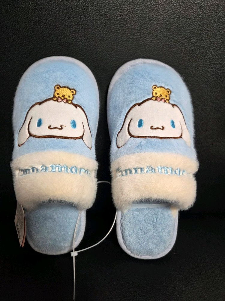 새상품) 정품 산리오 실내화 털 슬리퍼 및 어그 신발 5종--1