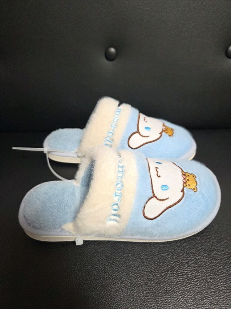 새상품) 정품 산리오 실내화 털 슬리퍼 및 어그 신발 5종--2