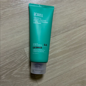 (새상품) 아크웰 감초수 피에이치 밸런싱 포어 클렌징폼 160ml