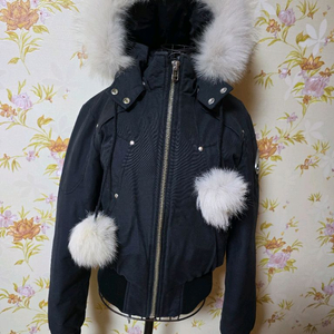 정품 무스너클여성 퍼 봄버 패딩 (L)66~슬림핏77