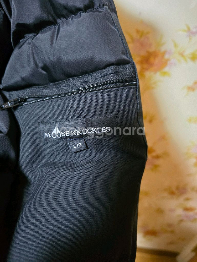 정품 무스너클여성 퍼 봄버 패딩 (L)66~슬림핏77--7