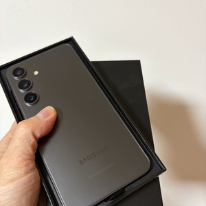 갤럭시S24 512G 새제품급+추가Full