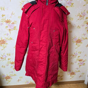 (정품)무스너클 여성 레드롱패딩 S/P (55~슬림66 추천)