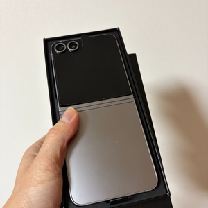 갤럭시Z플립6 256G 새제품급+추가포함