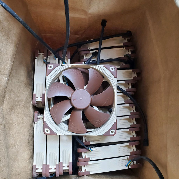 녹투아 NF-A14 PWM 140mm 쿨링팬--1