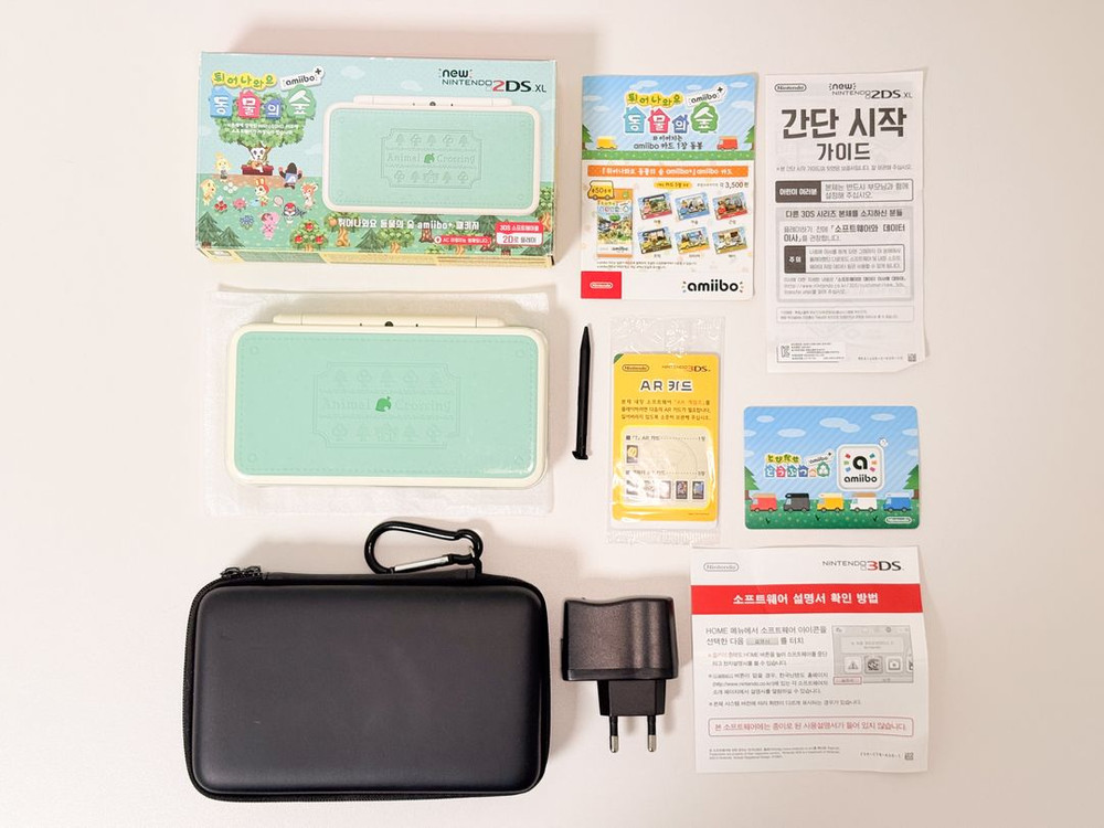 뉴 닌텐도 2DX 튀어나와요 동물의숲(튀동숲) 한정판 판매합니다(상태 아주 좋음)--0