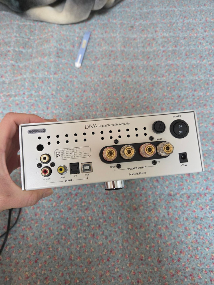 엘라소니카 디바2SE 풀디지털 앰프 판매합니다.--1