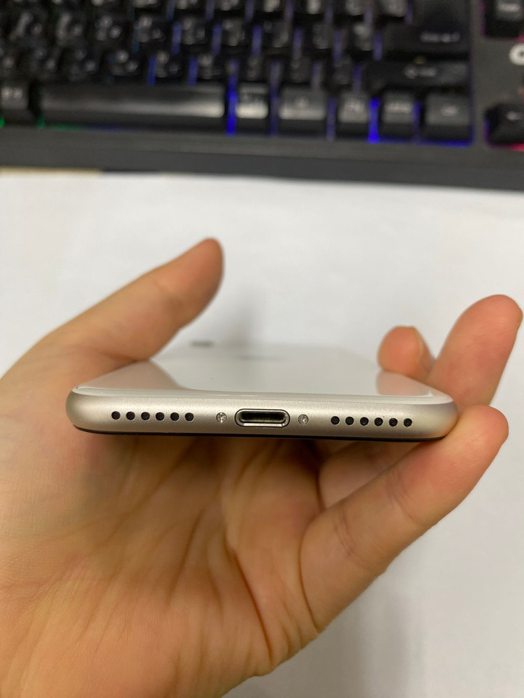 .아이폰SE3 스타라이트 특SSS급 128GB 배터리100% 서브폰 자녀폰 선물용추천 198284 이미지