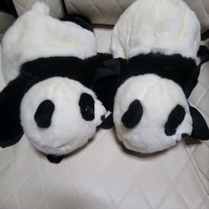 에버랜드(정품) 푸바오 어깨가방 2개 팝니다.