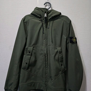 정품 20SS 스톤아일랜드 소프트쉘 후드 자켓 90~95