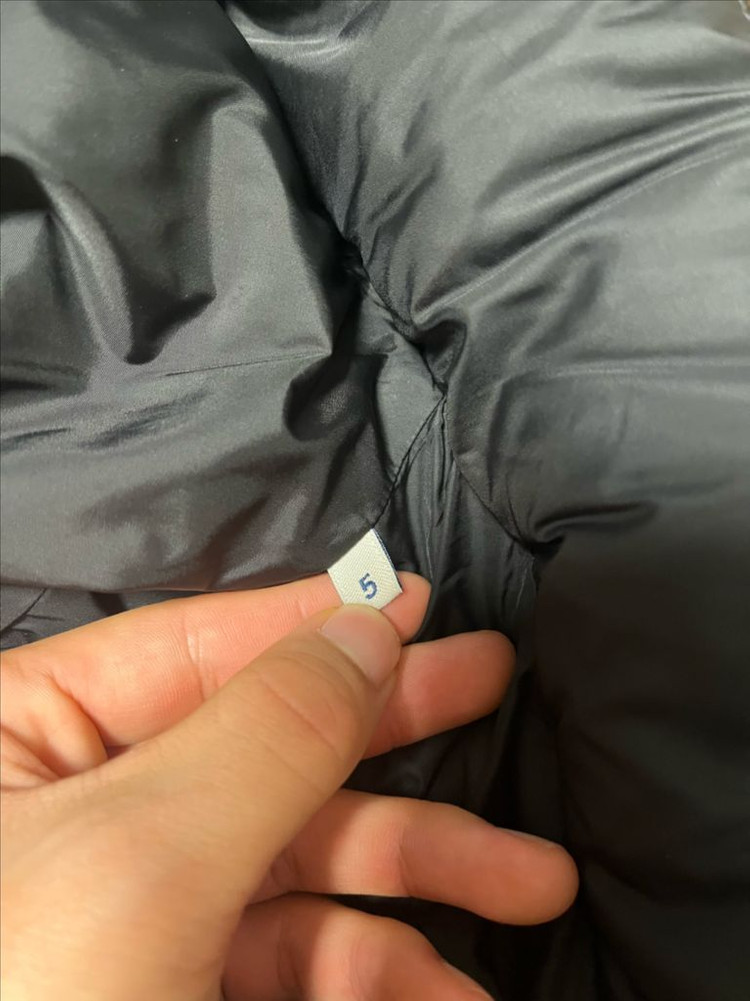 몽클레어 클루니 이미지