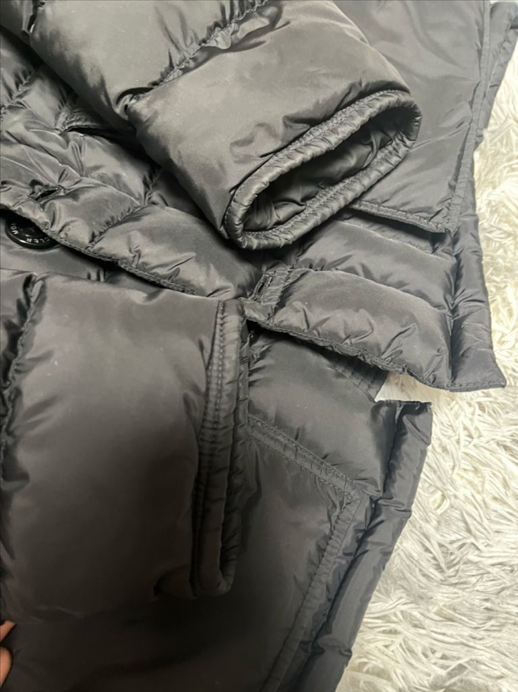 몽클레어 클루니 이미지