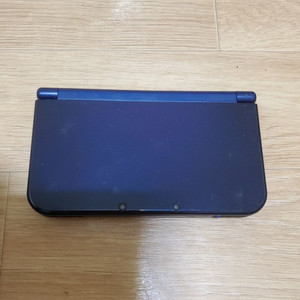 닌텐도 뉴3ds ll 고장부품용으로팝니다