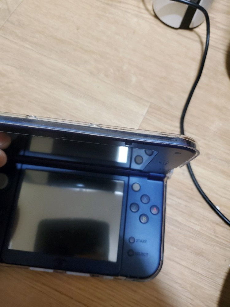 닌텐도 뉴3ds ll 고장부품용으로팝니다--7